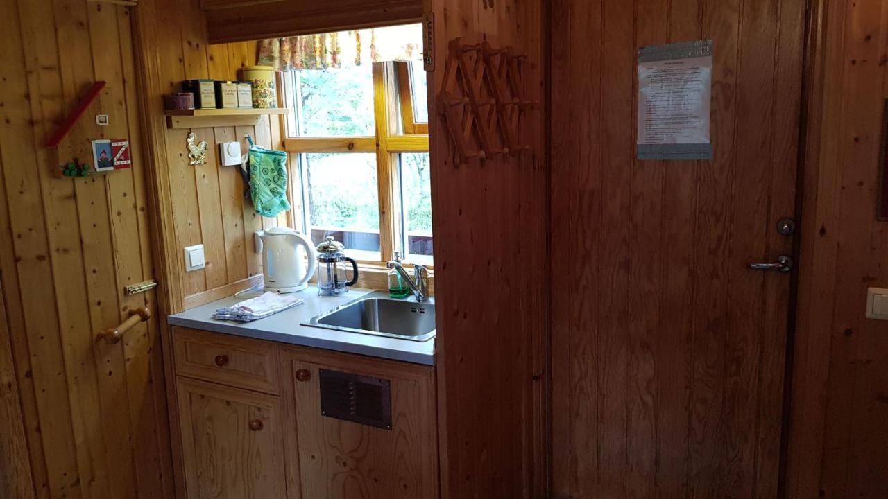 סלפוס Cozy Cabin In The Woods מראה חיצוני תמונה